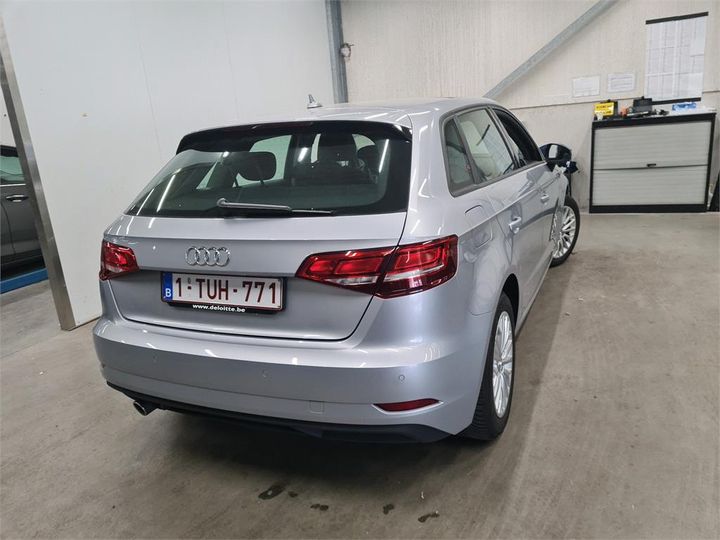 Photo 2 VIN: WAUZZZ8V6JA089955 - AUDI A3 SPORTBACK 