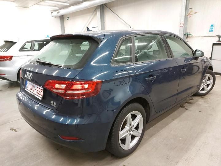 Photo 2 VIN: WAUZZZ8V6JA098834 - AUDI A3 SPORTBACK 