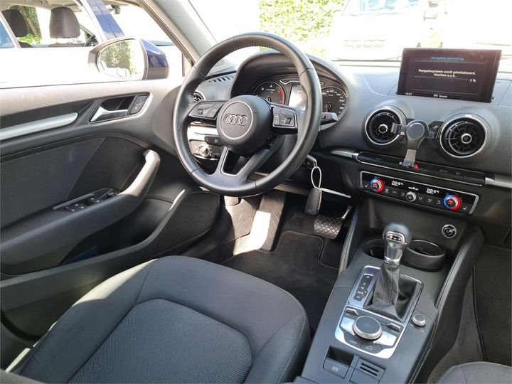 Photo 12 VIN: WAUZZZ8V6JA105345 - AUDI A3 