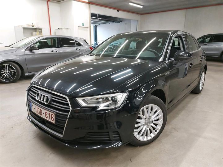 Photo 1 VIN: WAUZZZ8V6JA105717 - AUDI A3 SPORTBACK 