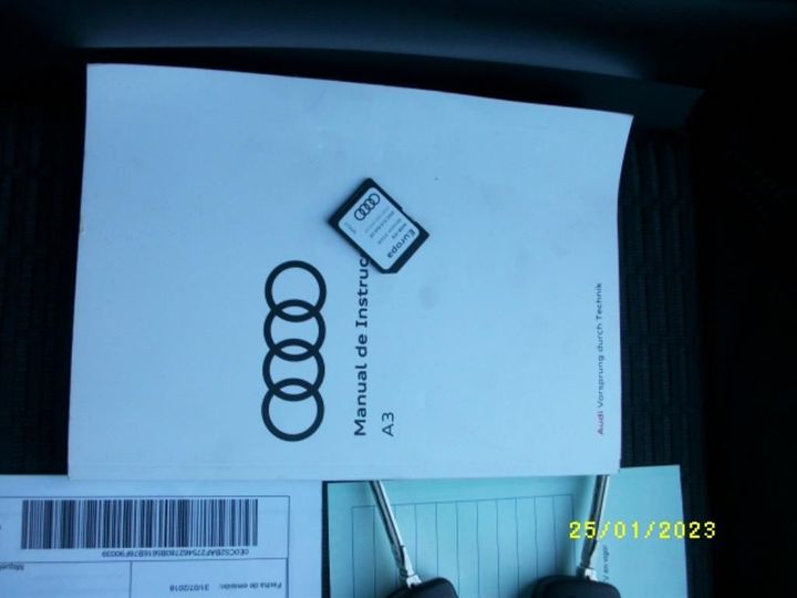 Photo 6 VIN: WAUZZZ8V6JA130939 - AUDI A3 