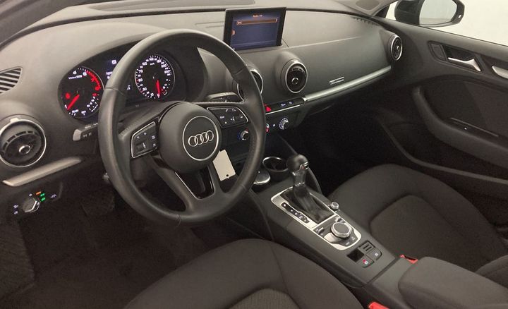 Photo 9 VIN: WAUZZZ8V6KA060344 - AUDI A3 