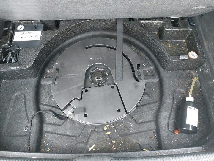 Photo 23 VIN: WAUZZZ8V6KA090637 - AUDI A3 