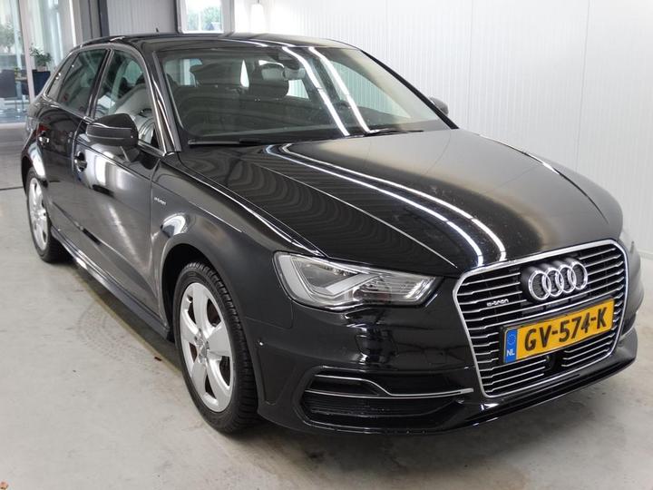 Photo 2 VIN: WAUZZZ8V7GA037792 - AUDI A3 