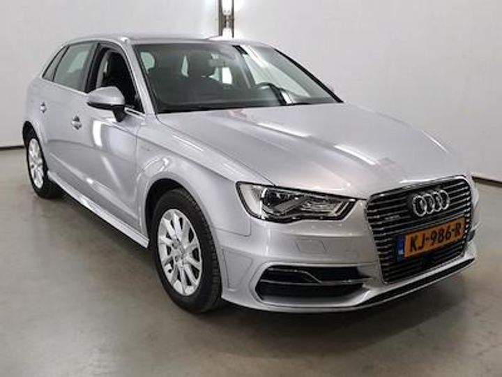 Photo 4 VIN: WAUZZZ8V7GA153980 - AUDI A3 SPORTBACK 