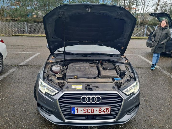 Photo 10 VIN: WAUZZZ8V7H1065917 - AUDI A3 BERLINE 