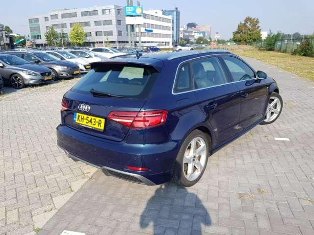 Photo 2 VIN: WAUZZZ8V7HA036739 - AUDI A3 