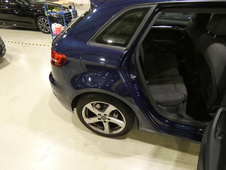 Photo 27 VIN: WAUZZZ8V7JA043955 - AUDI A3 SPORTBACK 