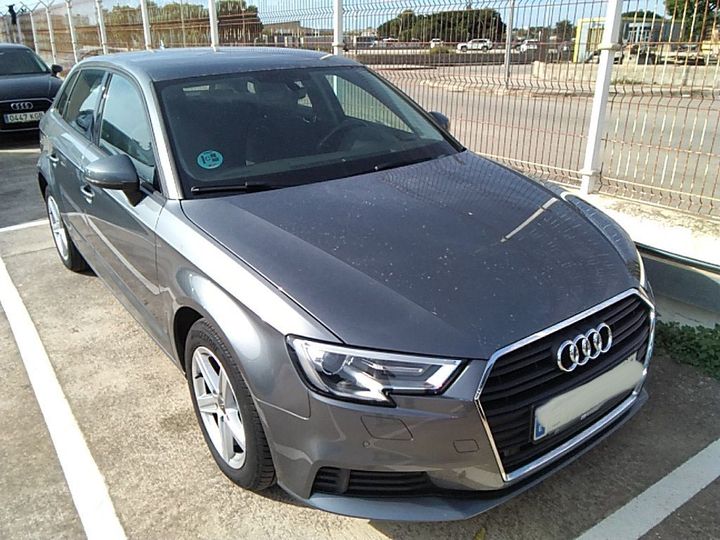 Photo 8 VIN: WAUZZZ8V7JA057502 - AUDI A3 