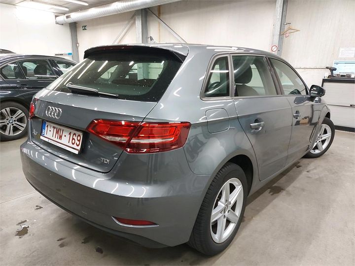 Photo 2 VIN: WAUZZZ8V7JA071951 - AUDI A3 SPORTBACK 