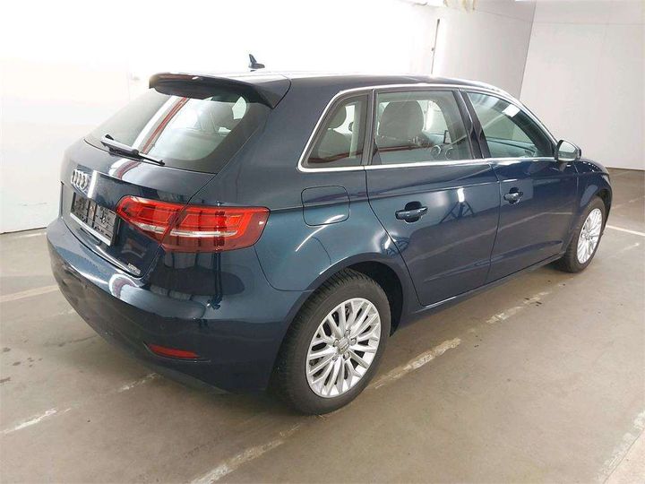 Photo 2 VIN: WAUZZZ8V7JA077135 - AUDI A3 SPORTBACK 