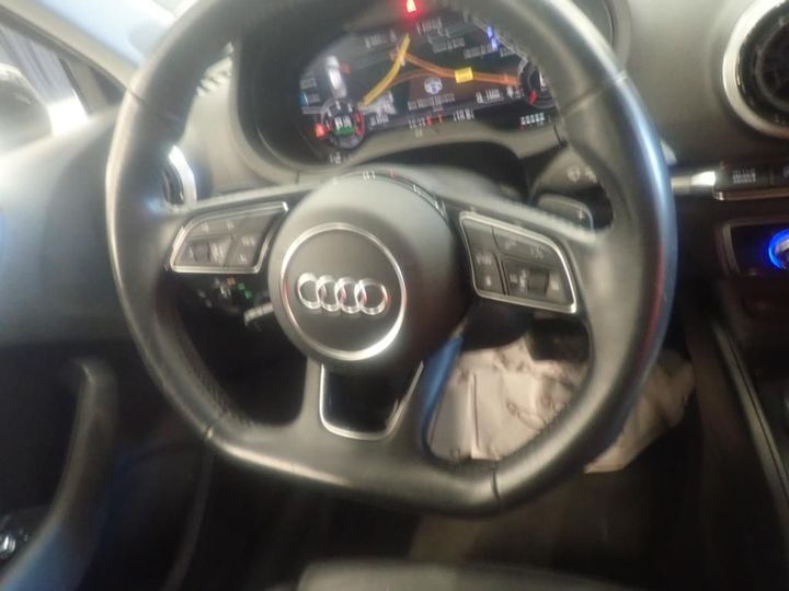 Photo 10 VIN: WAUZZZ8V7JA094808 - AUDI A3 SPORTBACK 