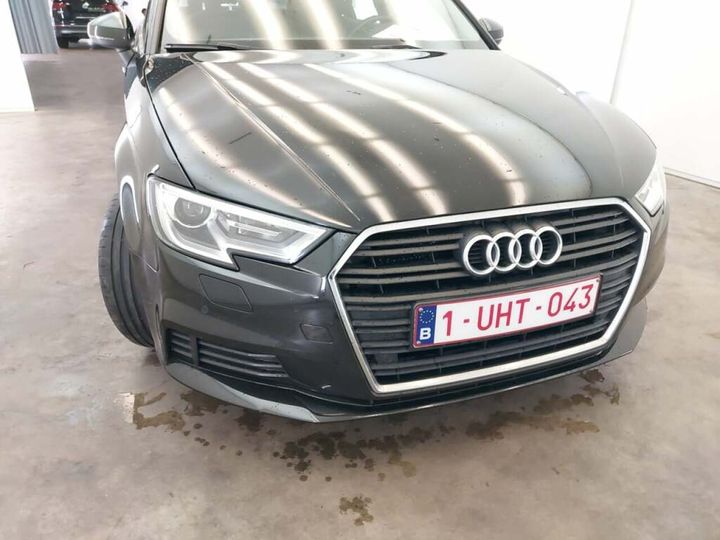 Photo 12 VIN: WAUZZZ8V7JA103040 - AUDI A3 