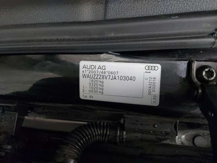 Photo 37 VIN: WAUZZZ8V7JA103040 - AUDI A3 