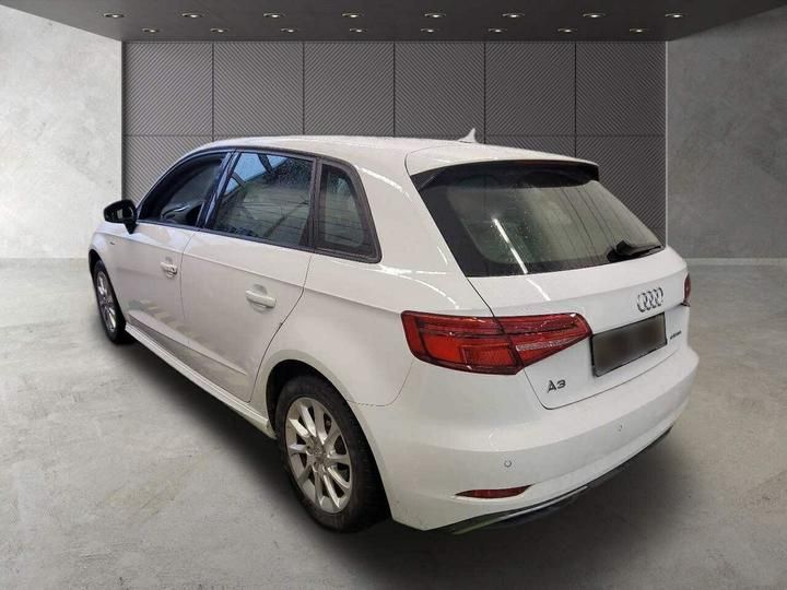 Photo 2 VIN: WAUZZZ8V7JA123630 - AUDI A3 SALON 