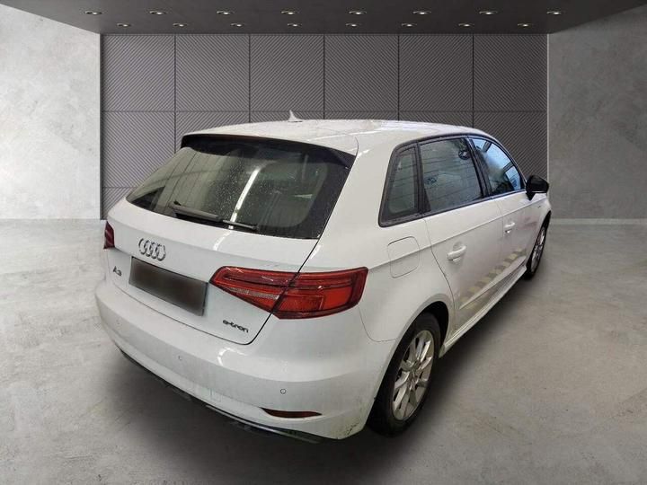 Photo 3 VIN: WAUZZZ8V7JA123630 - AUDI A3 SALON 