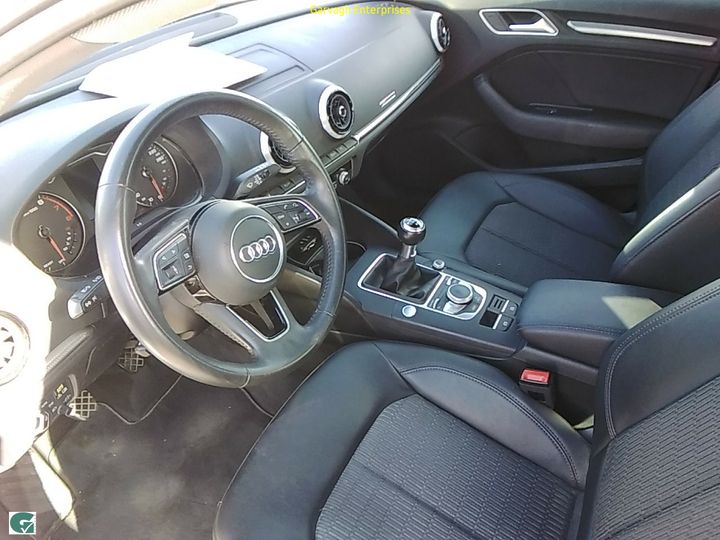 Photo 18 VIN: WAUZZZ8V7JA135275 - AUDI A3 