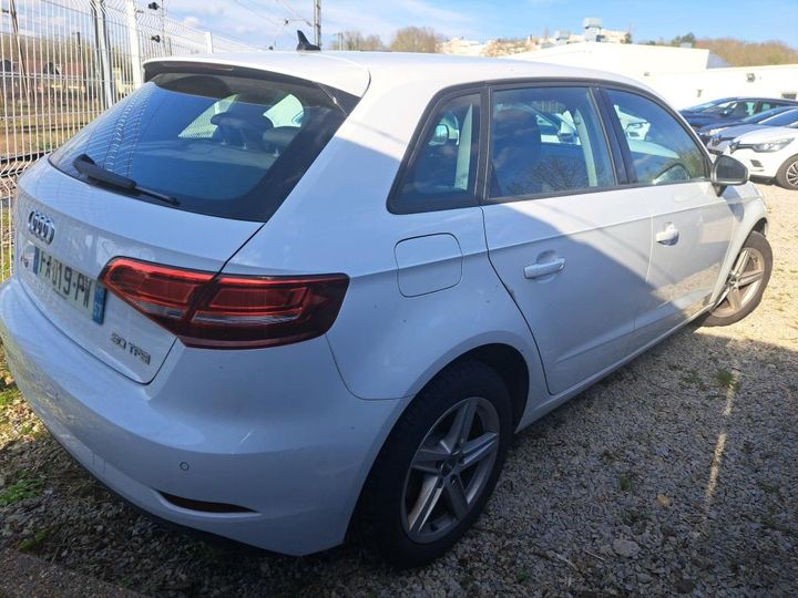 Photo 2 VIN: WAUZZZ8V7KA008978 - AUDI A3 SPORTBACK 