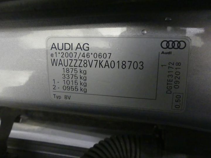 Photo 3 VIN: WAUZZZ8V7KA018703 - AUDI A3 SPORTBACK 