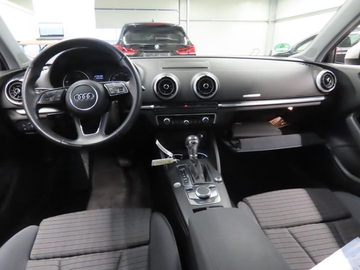 Photo 5 VIN: WAUZZZ8V7KA075211 - AUDI A3 