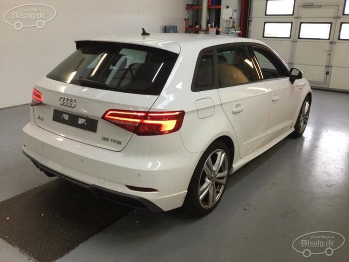 Photo 16 VIN: WAUZZZ8V7KA127940 - AUDI A3 SPORTBACK 