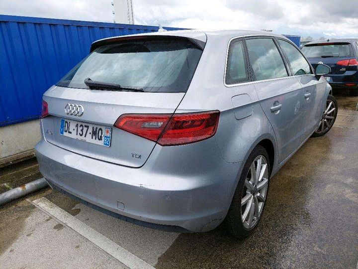 Photo 3 VIN: WAUZZZ8V8FA074977 - AUDI A3 SPORTBACK 