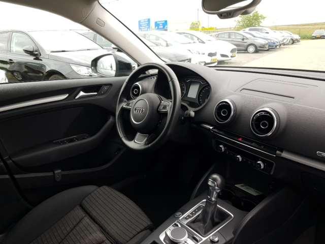 Photo 3 VIN: WAUZZZ8V8FA168065 - AUDI A3 