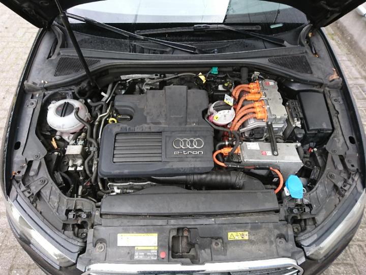 Photo 22 VIN: WAUZZZ8V8GA043729 - AUDI A3 SPORTBACK 