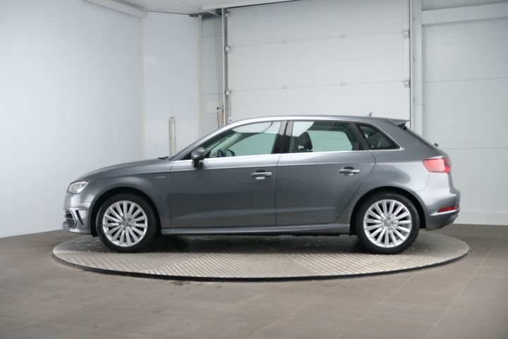 Photo 2 VIN: WAUZZZ8V8GA045612 - AUDI A3 SPORTBACK 