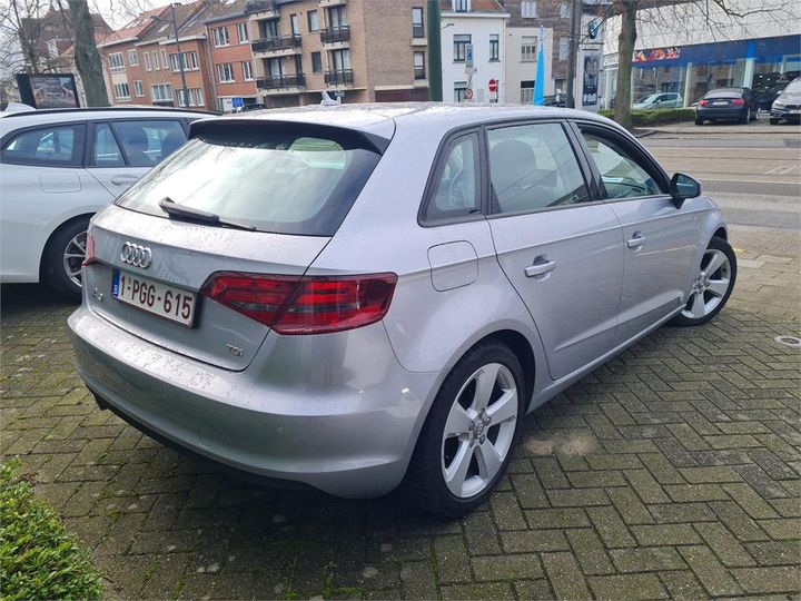 Photo 2 VIN: WAUZZZ8V8GA155222 - AUDI A3 