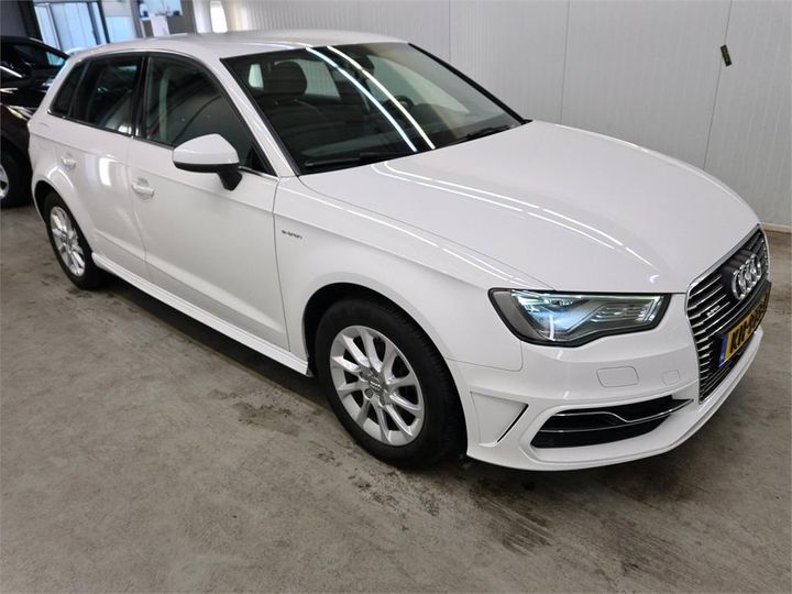 Photo 2 VIN: WAUZZZ8V8GA162574 - AUDI A3 