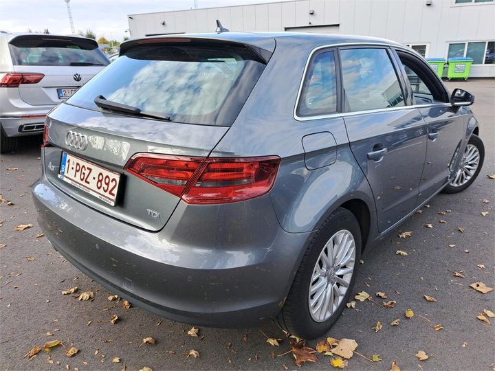 Photo 2 VIN: WAUZZZ8V8GA176975 - AUDI A3 