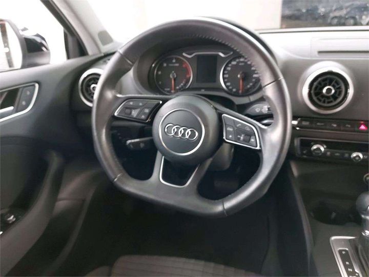 Photo 3 VIN: WAUZZZ8V8H1021764 - AUDI A3 BERLINE 