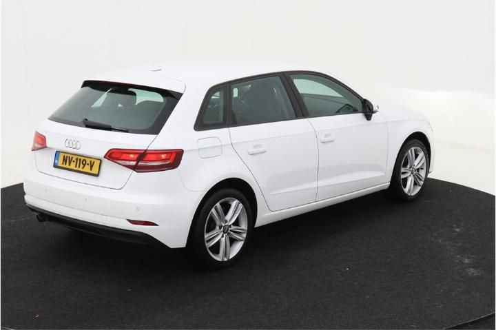 Photo 3 VIN: WAUZZZ8V8HA130418 - AUDI A3 SPORTBACK 