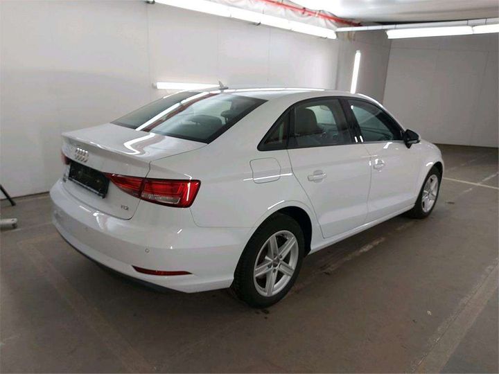 Photo 2 VIN: WAUZZZ8V8J1043821 - AUDI A3 BERLINE 