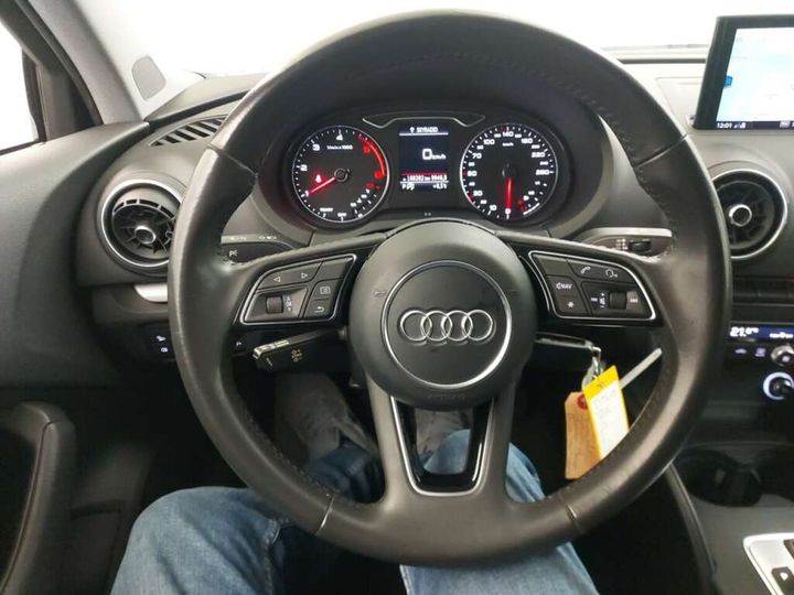 Photo 9 VIN: WAUZZZ8V8J1049604 - AUDI A3 