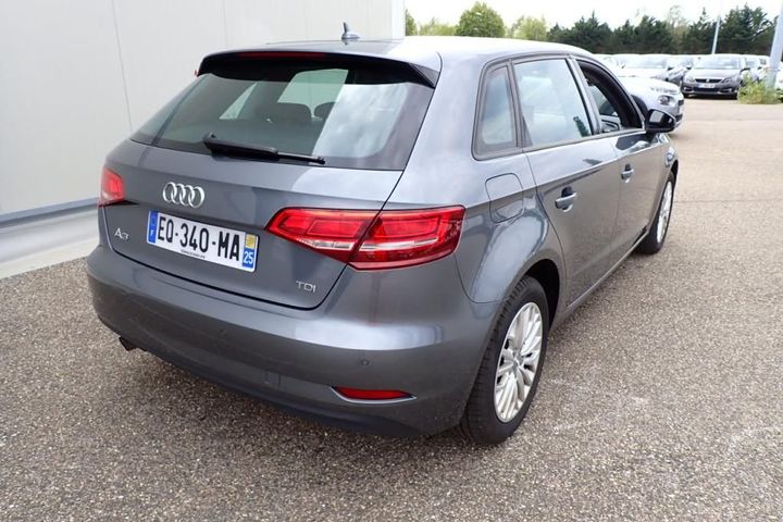 Photo 2 VIN: WAUZZZ8V8JA037548 - AUDI A3 SPORTBACK 