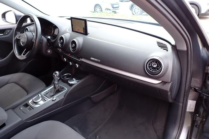 Photo 5 VIN: WAUZZZ8V8JA037548 - AUDI A3 SPORTBACK 