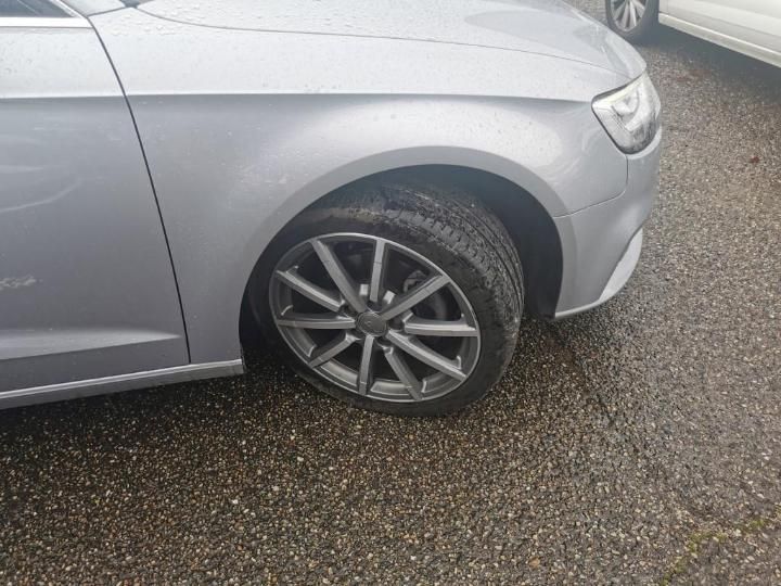 Photo 16 VIN: WAUZZZ8V8JA038652 - AUDI A3 