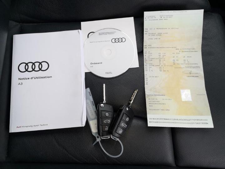 Photo 10 VIN: WAUZZZ8V8JA043804 - AUDI A3 