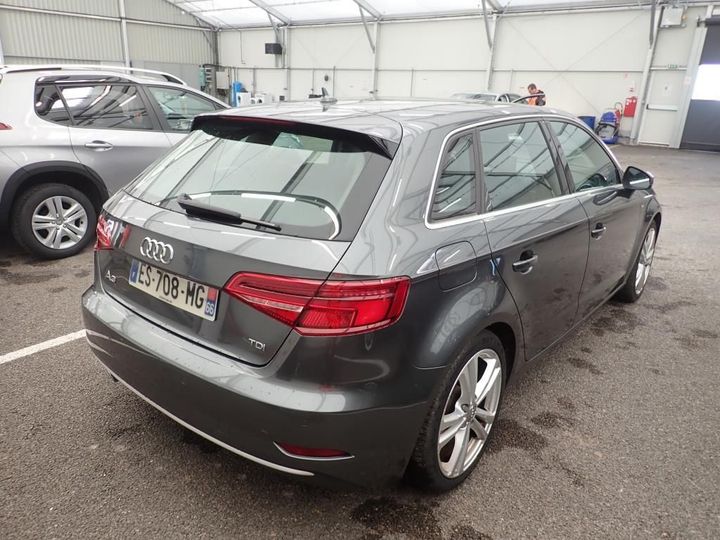 Photo 2 VIN: WAUZZZ8V8JA055631 - AUDI A3 SPORTBACK 