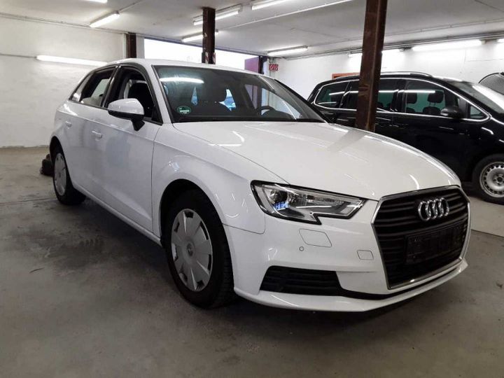 Photo 1 VIN: WAUZZZ8V8JA111616 - AUDI A3 1.0 TFSI 