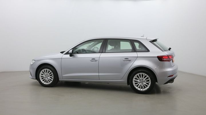 Photo 4 VIN: WAUZZZ8V8JA126116 - AUDI A3 SPORTBACK 