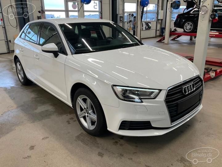 Photo 2 VIN: WAUZZZ8V8KA051726 - AUDI A3 SPORTBACK 