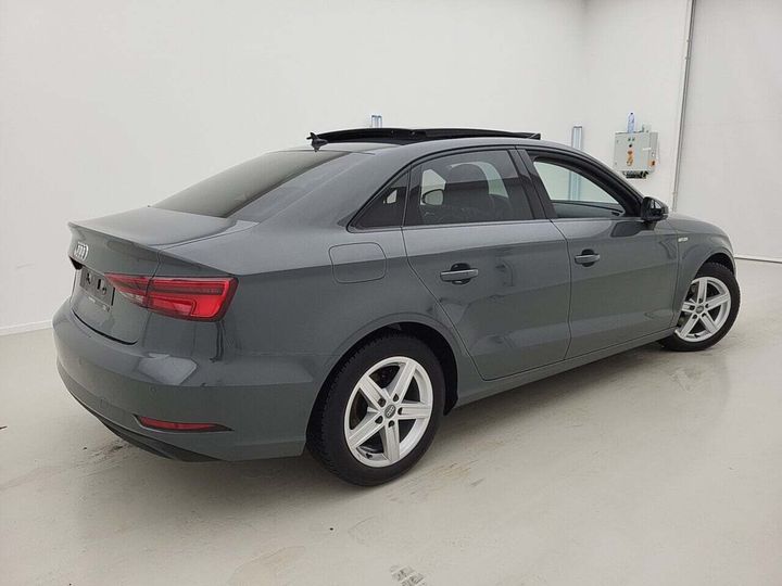 Photo 1 VIN: WAUZZZ8V8KA118261 - AUDI A3 