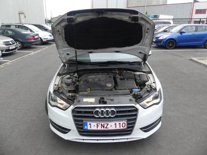 Photo 11 VIN: WAUZZZ8V9EA048046 - AUDI A3 