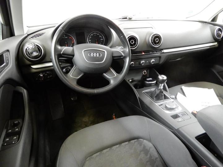 Photo 9 VIN: WAUZZZ8V9FA029823 - AUDI A3 SPORTBACK 