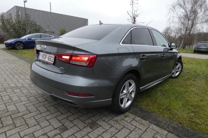 Photo 2 VIN: WAUZZZ8V9H1036631 - AUDI A3 BERLINE 