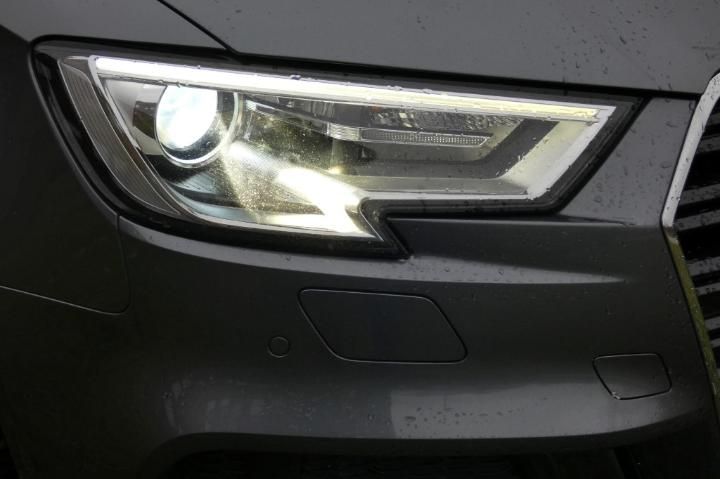 Photo 8 VIN: WAUZZZ8V9H1036631 - AUDI A3 BERLINE 