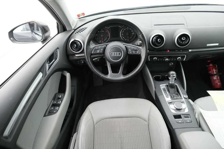 Photo 9 VIN: WAUZZZ8V9HA060945 - AUDI A3 SPORTBACK FL&#3916 